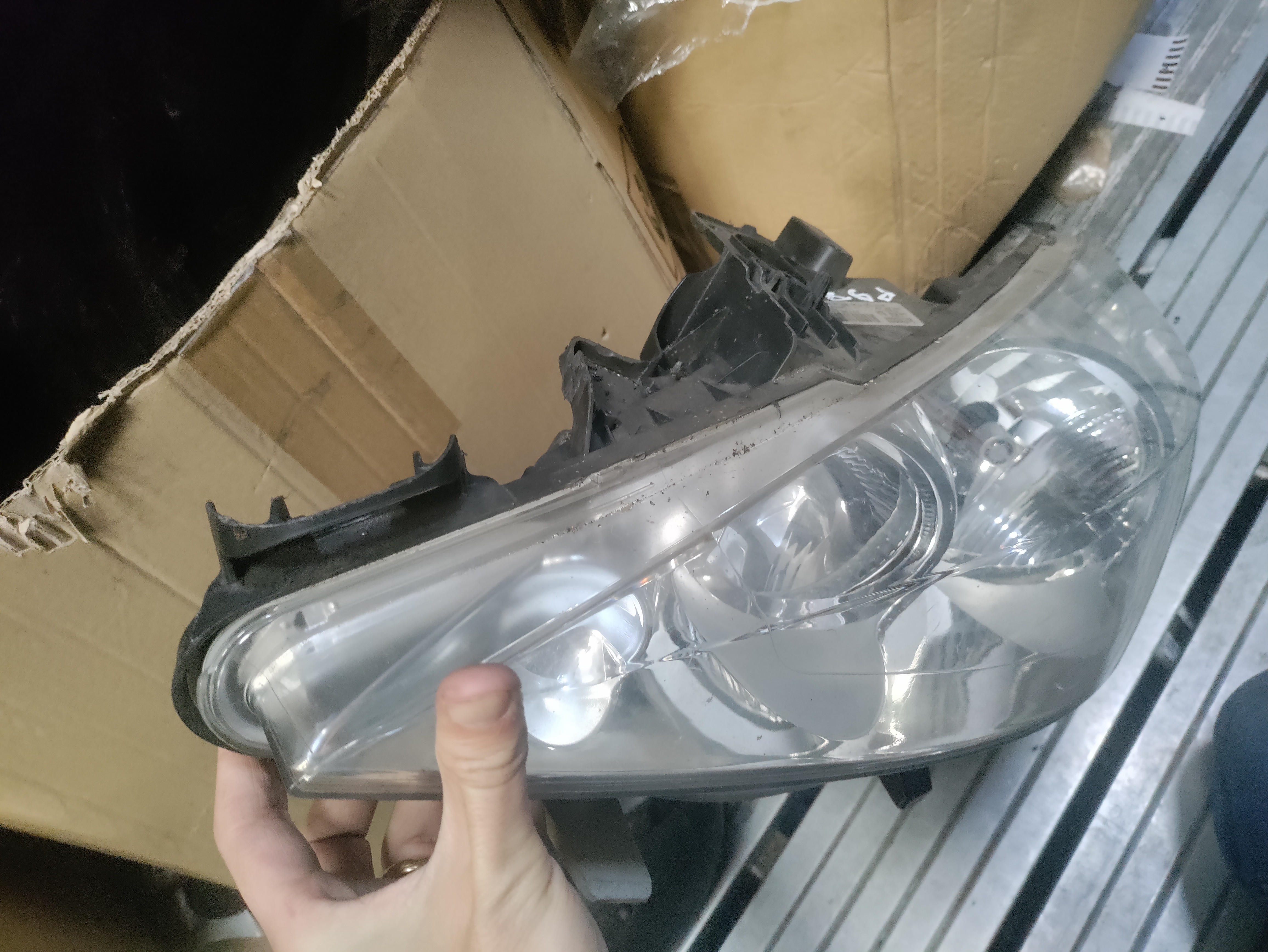 Farol Frente Esquerdo / Otica Esquerda PEUGEOT 207 (WA_, WC_) | 06 - 15