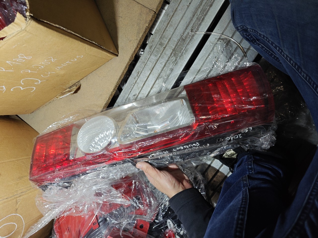 Farolim Esquerdo Painel Lanterna Esquerda Ilharga PEUGEOT BOXER Caixa | 06 - 