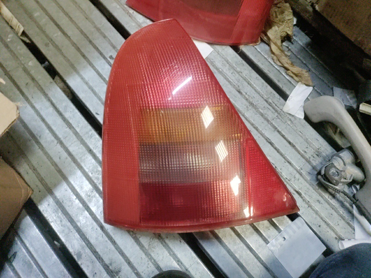 Farolim Esquerdo Painel Lanterna Esquerda Ilharga RENAULT CLIO II (BB_, CB_) | 98 - 