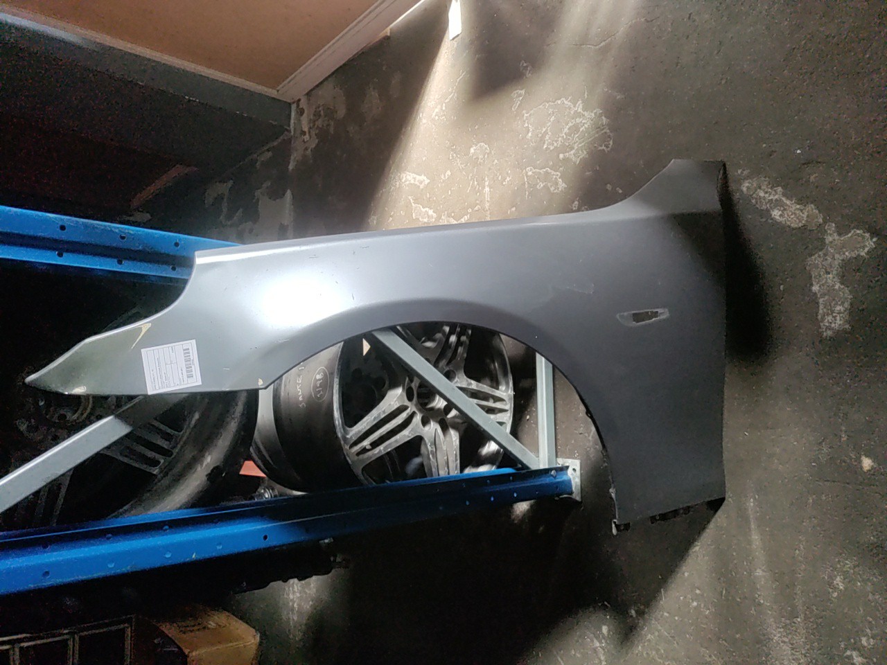 Guarda Lamas Frente Esquerdo BMW 5 (E60) | 01 - 10