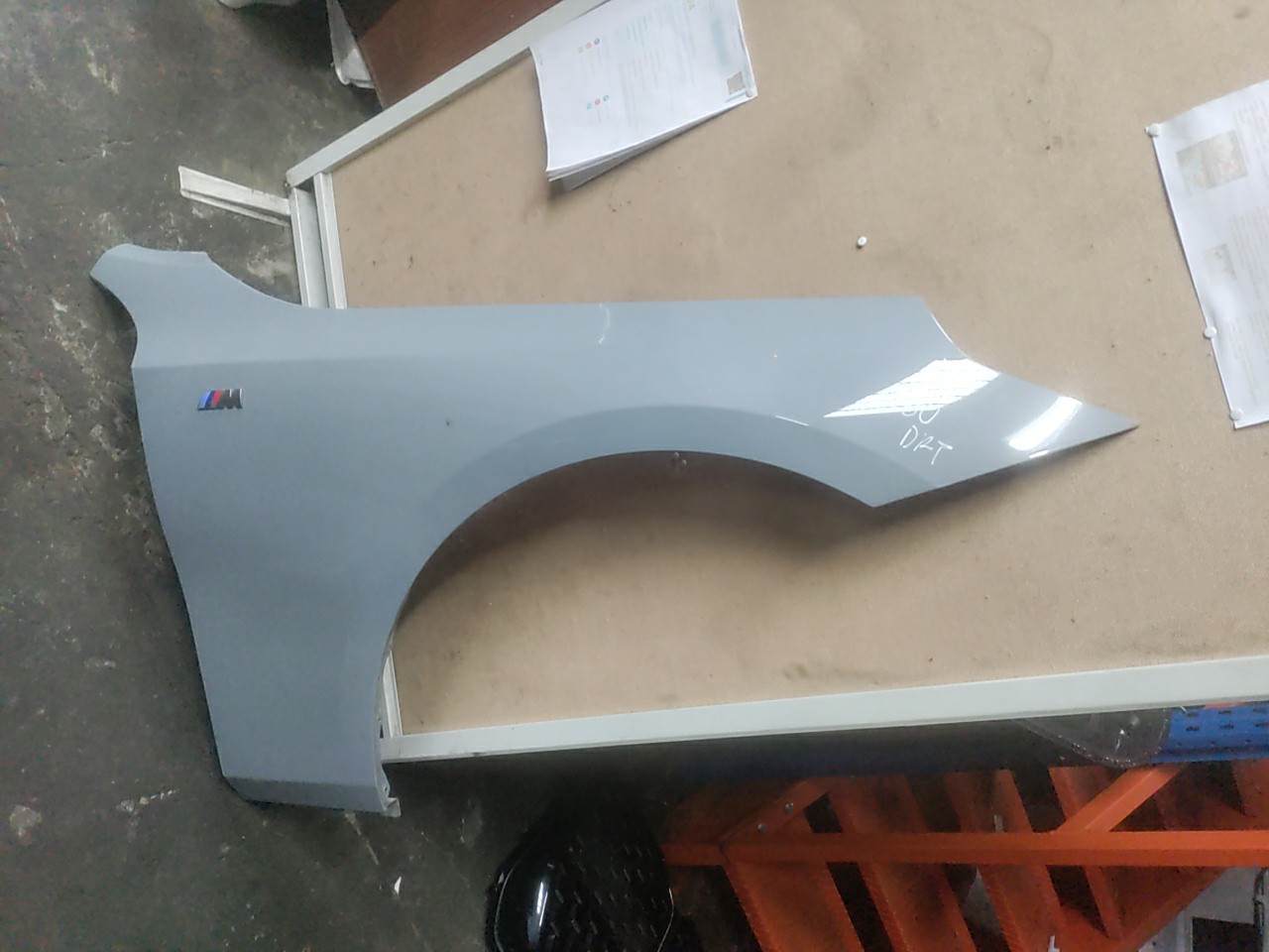 Guarda Lamas Frente Direito BMW i5 G60
