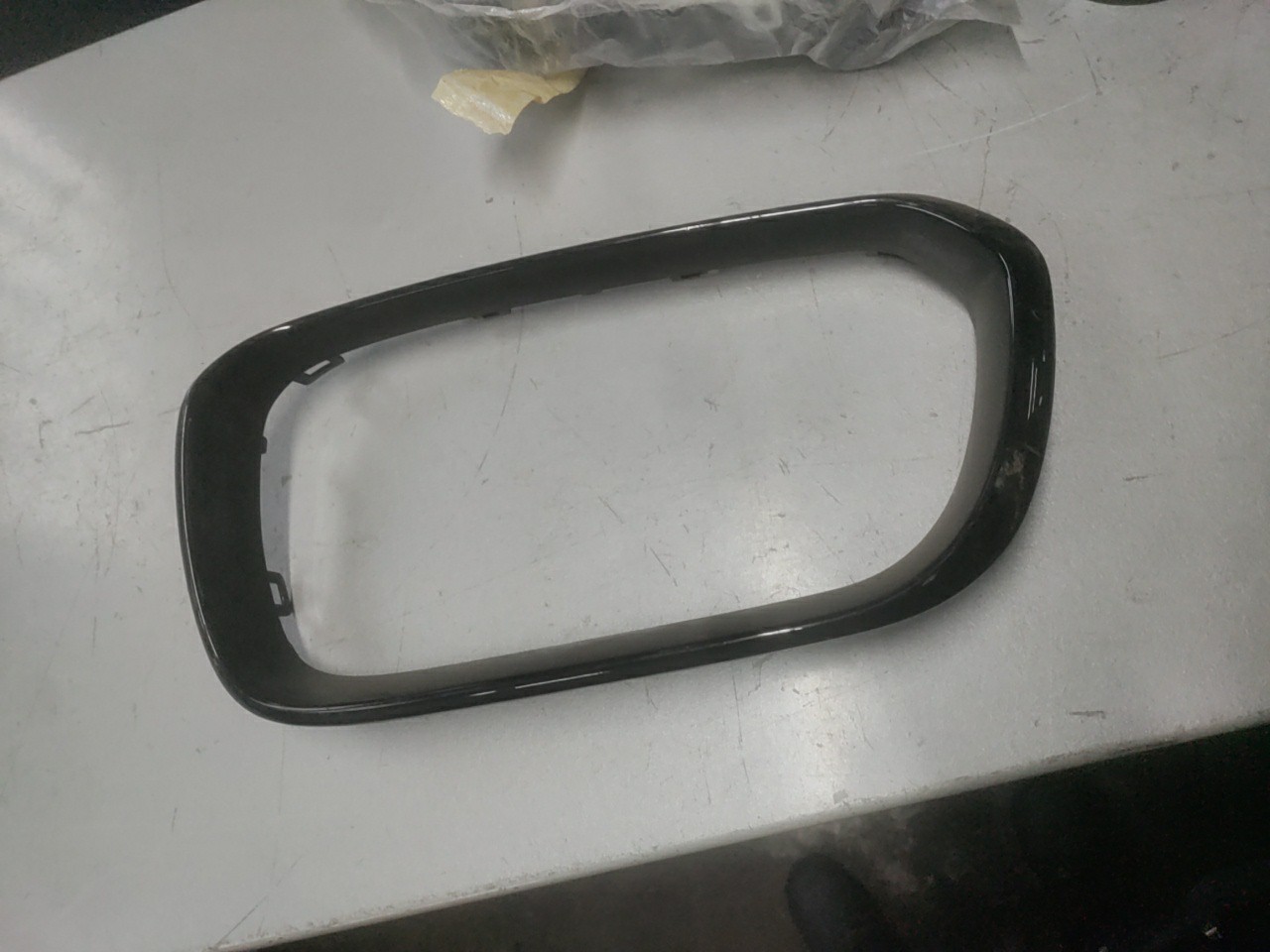Aro da Grelha Esquerda BMW 1 (F20) | 11 - 19
