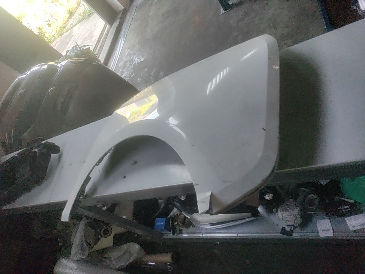 Guarda Lamas Tras Esquerdo BMW i3 (I01) | 13 - 