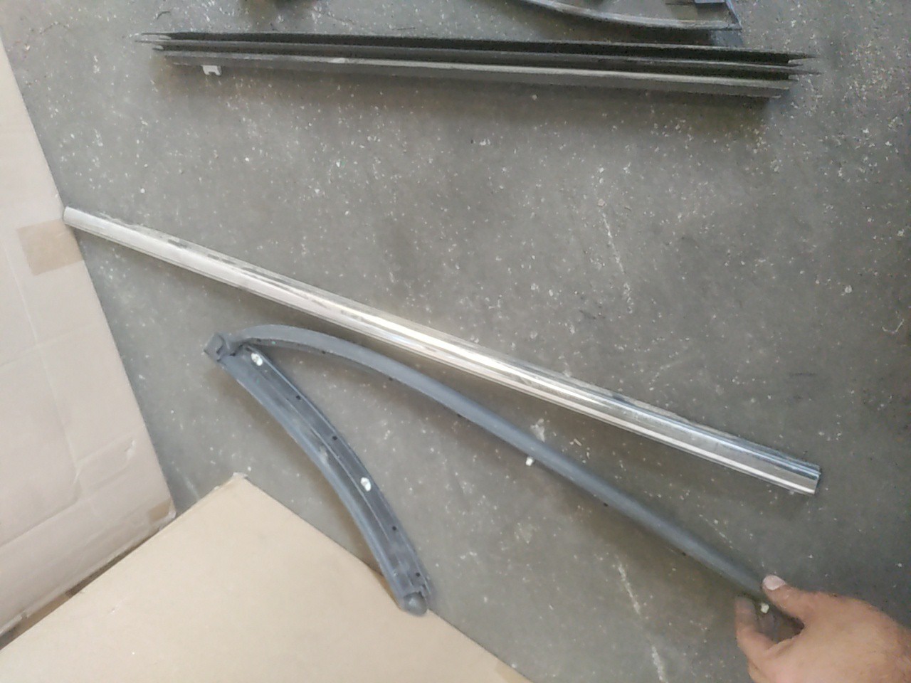 Friso Raspador Exterior Porta Tras Esquerda MINI MINI (F55) | 13 - 