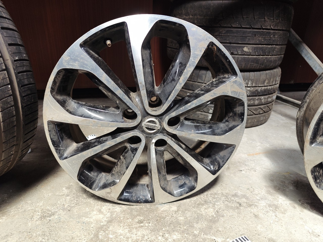 Jante Especial 18 polegadas NISSAN QASHQAI / QASHQAI +2 I (J10, NJ10, JJ10E) | 06 - 14