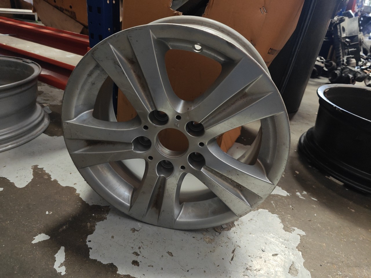 Jante Especial 16 polegadas BMW 1 (E87) | 03 - 13