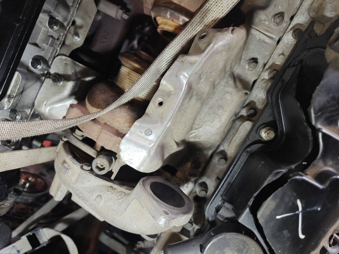 Motor com acessorios FORD C-MAX II (DXA/CB7, DXA/CEU) | 10 -  Imagem-0 Motor com acessorios FORD C-MAX II (DXA/CB7, DXA/CEU) | 10 -  Imagem-0