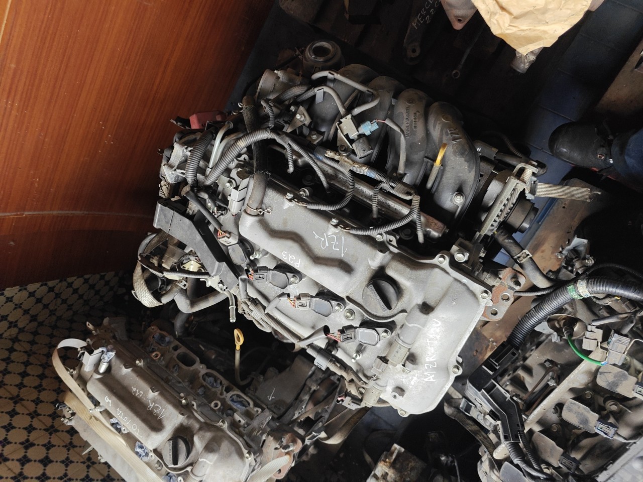 Motor com acessorios TOYOTA AVENSIS três volumes (_T27_) | 08 - 18