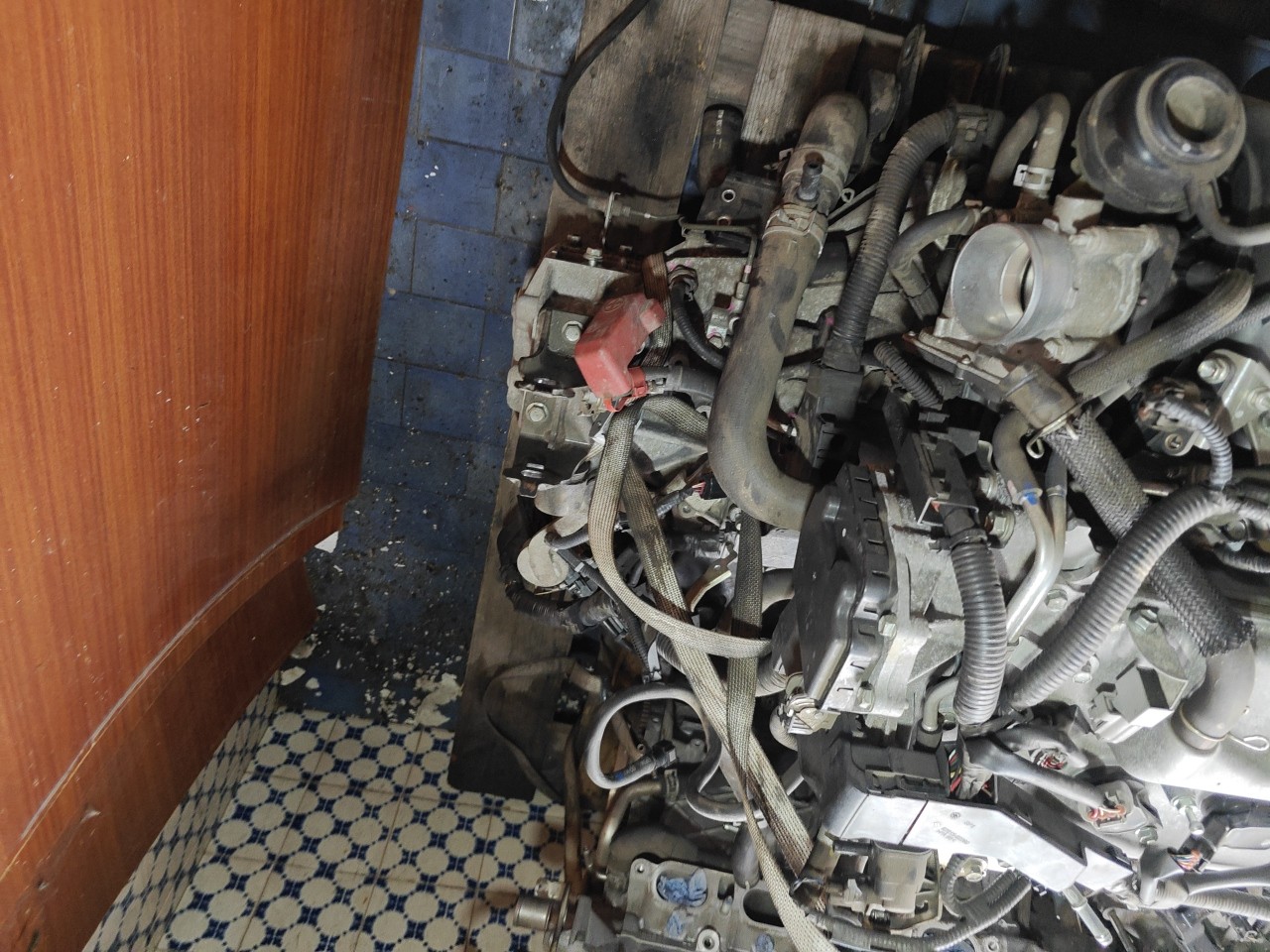 Motor com acessorios TOYOTA AVENSIS três volumes (_T27_) | 08 - 18 Imagem-1 Motor com acessorios TOYOTA AVENSIS três volumes (_T27_) | 08 - 18 Imagem-1
