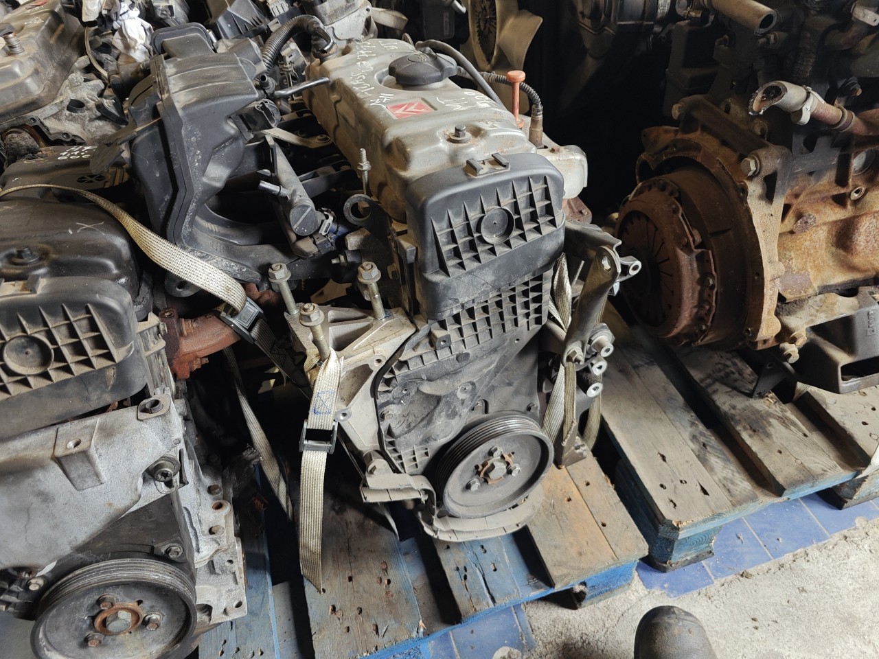 Motor com acessorios CITROEN XSARA PICASSO (N68) | 99 - 12 Imagem-2 Motor com acessorios CITROEN XSARA PICASSO (N68) | 99 - 12 Imagem-2