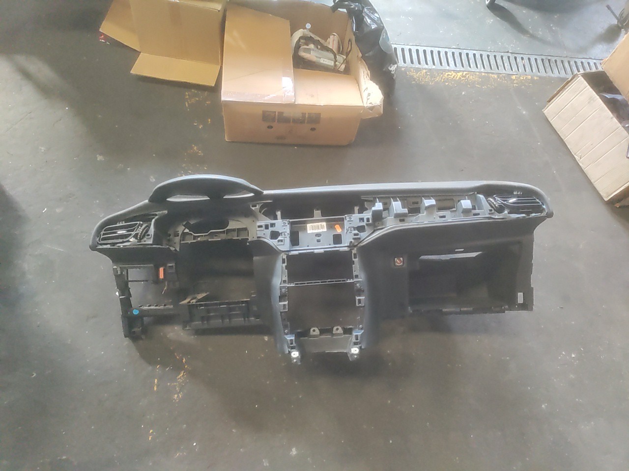Tablier com acessorios CITROEN C3 II (SC_) | 09 - 