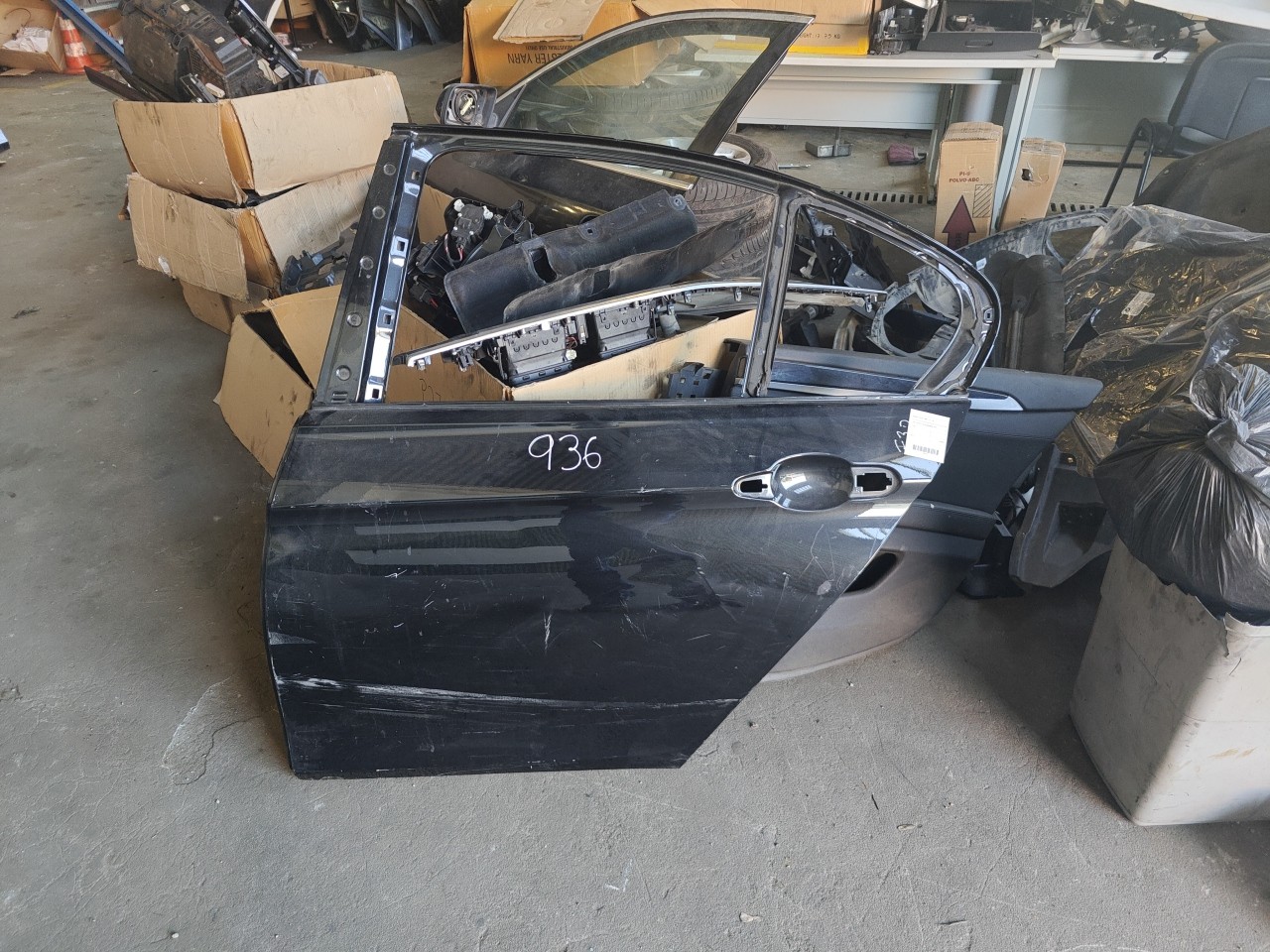 Porta Tras Esquerda nua BMW 3 (F30, F80) | 11 - 18