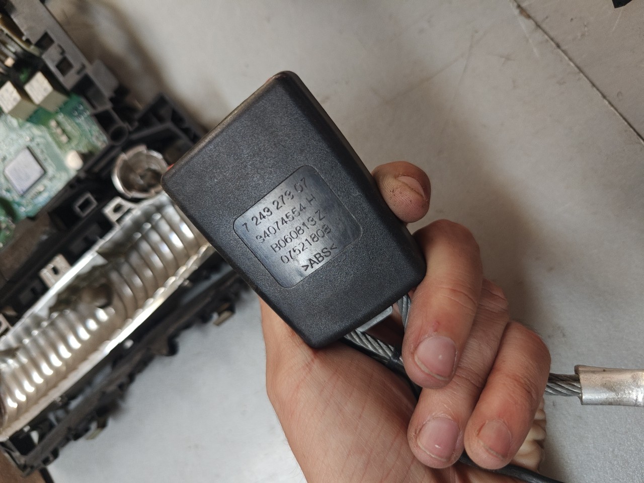 Encaixe Cinto Tras Esquerdo BMW 5 Touring (F11) | 09 - 17 Imagem-1