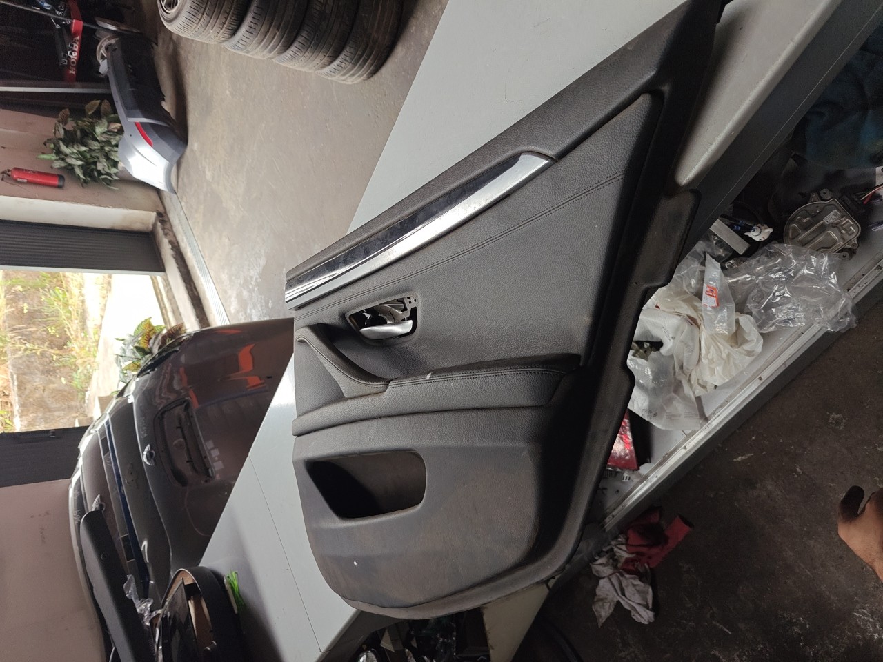 Farda / Quartela Porta Tras Direita BMW 5 Touring (F11) | 09 - 17