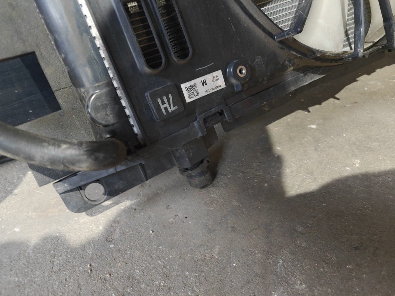 Conjunto de Radiadores e Termoventilador TOYOTA AVENSIS três volumes (_T27_) | 08 - 18 Imagem-4