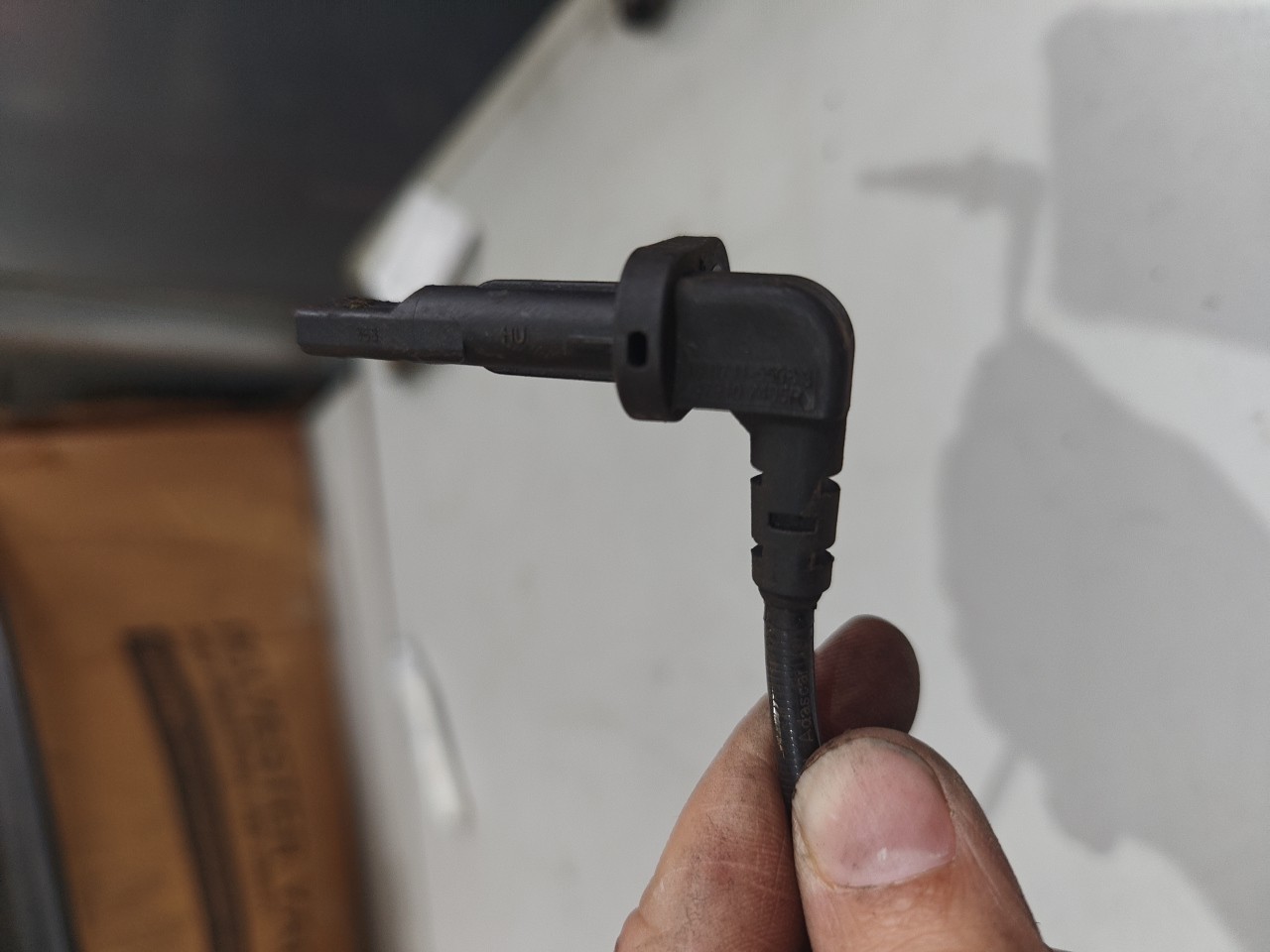 Sensor de ABS da Roda Frente sonda RENAULT CLIO IV Grandtour (KH_) | 13 -  Imagem-2