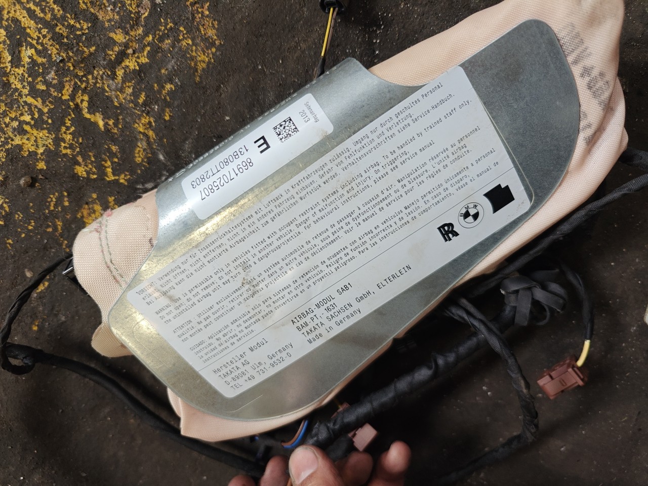 Airbag do Banco Frente Direito BMW 5 Touring (F11) | 09 - 17 Imagem-1 Airbag do Banco Frente Direito BMW 5 Touring (F11) | 09 - 17 Imagem-1