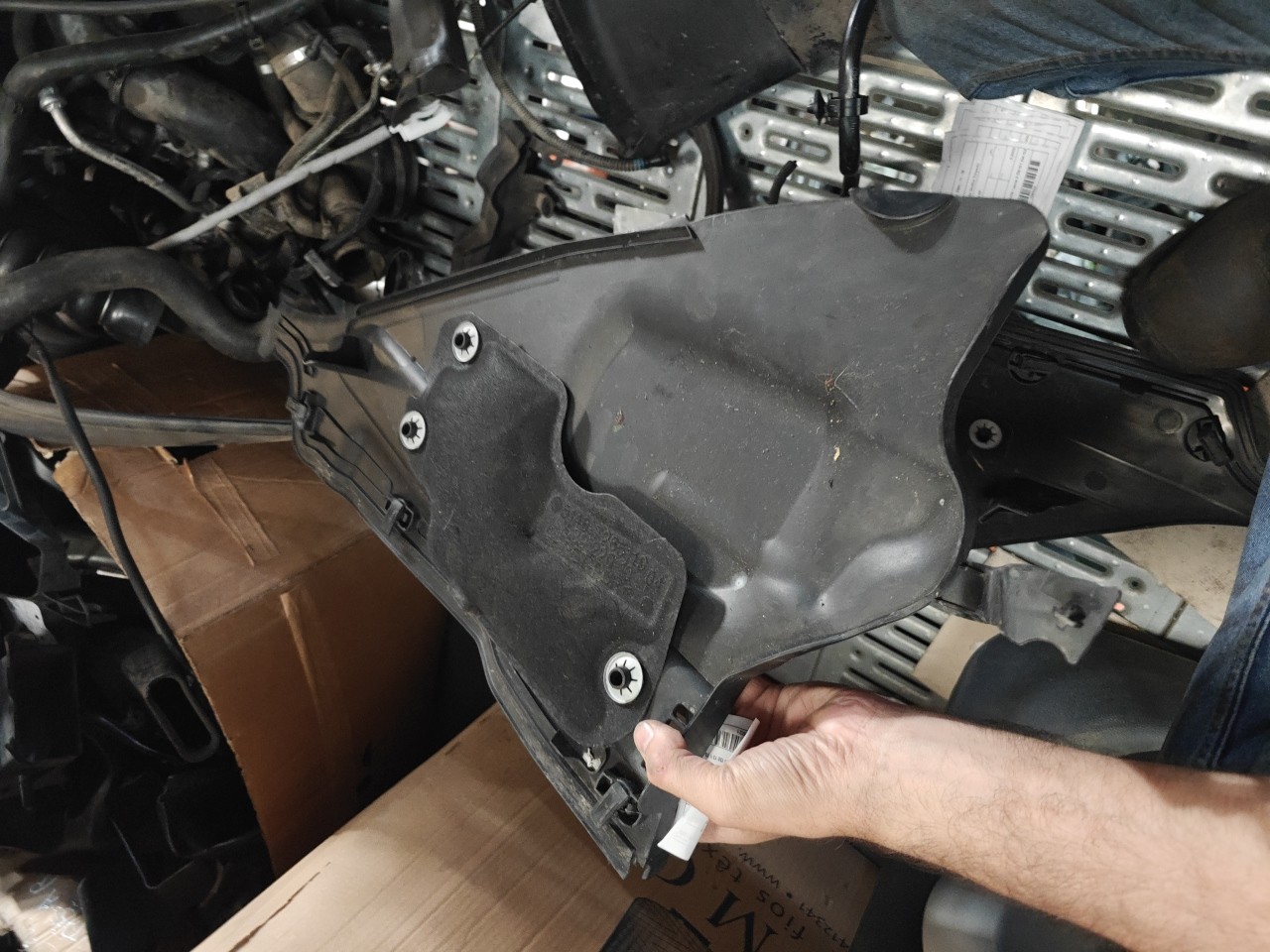 Blindagem da Grelha Torpedo BMW 3 (F30, F80) | 11 - 18