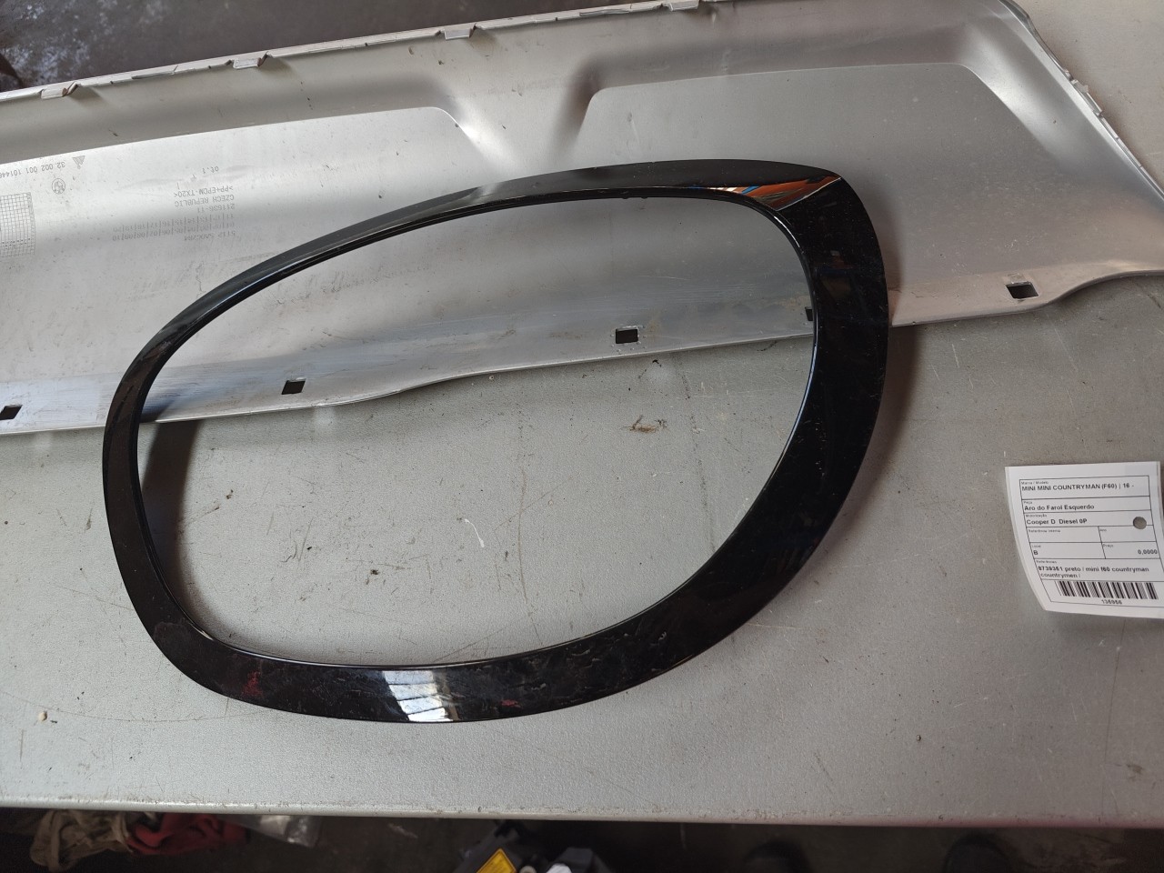 Aro do Farol Esquerdo MINI MINI COUNTRYMAN (F60) | 16 - 