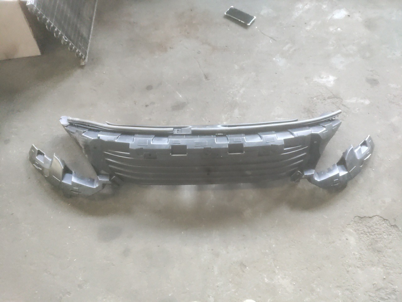Entrada de Ar / Suporte da Grelha Frontal Central PEUGEOT 2008 I (CU_) | 13 - 