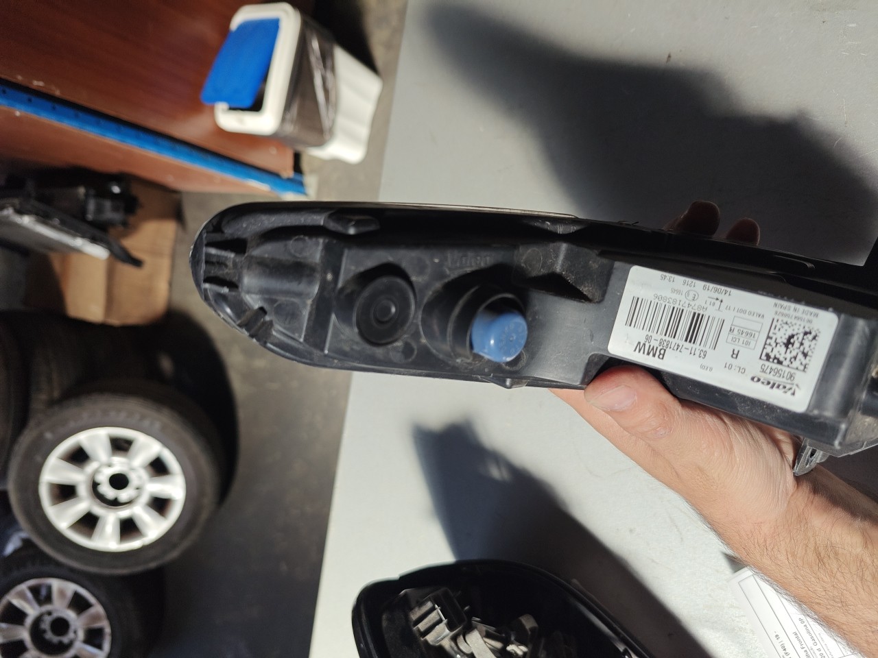 Farol / LED Diurno Frente Direito BMW i3 (I01) | 13 -  Imagem-9 Farol / LED Diurno Frente Direito BMW i3 (I01) | 13 -  Imagem-9