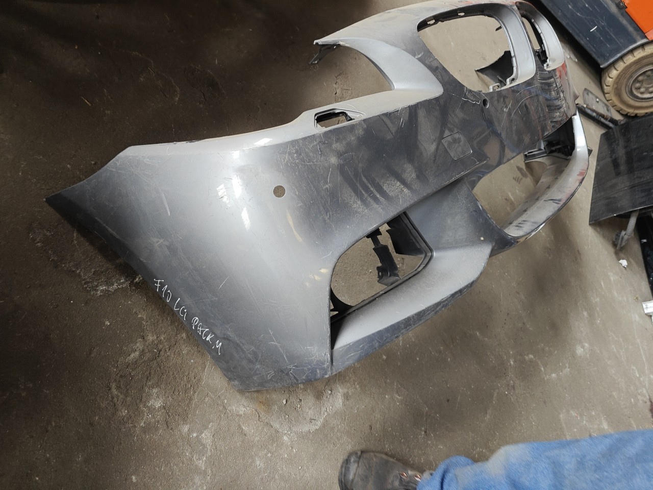 Parachoques Frente / Para Choques Frontal nu BMW 5 (F10) | 09 - 16 Imagem-1