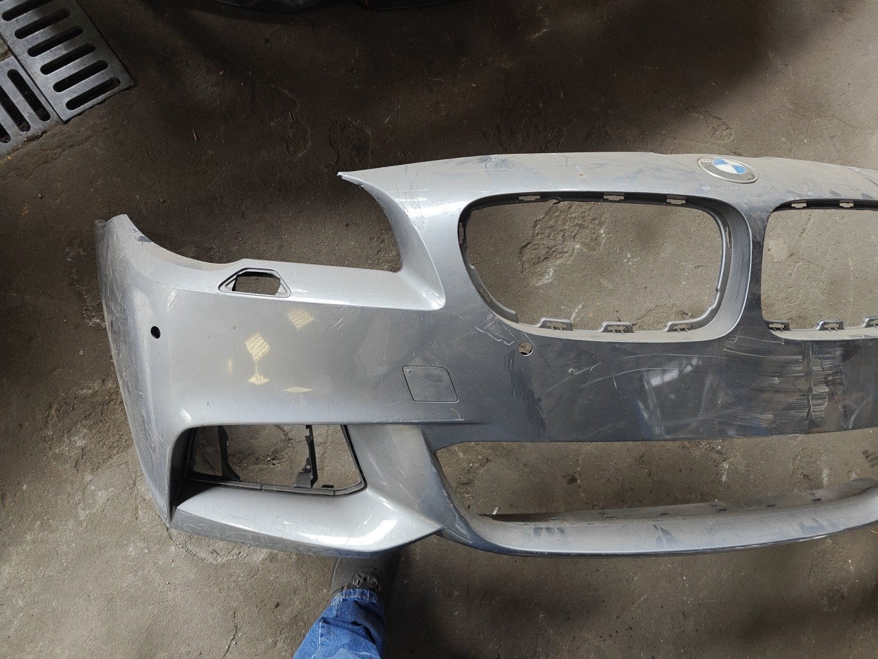 Parachoques Frente / Para Choques Frontal nu BMW 5 (F10) | 09 - 16 Imagem-3