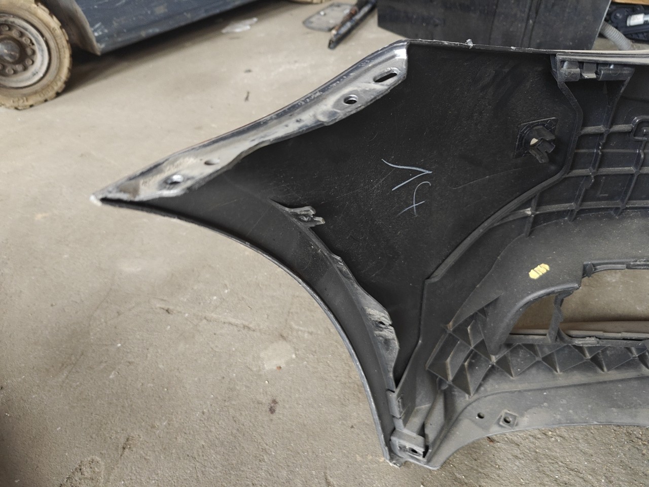 Parachoques Frente / Para Choques Frontal nu BMW 5 (F10) | 09 - 16 Imagem-9
