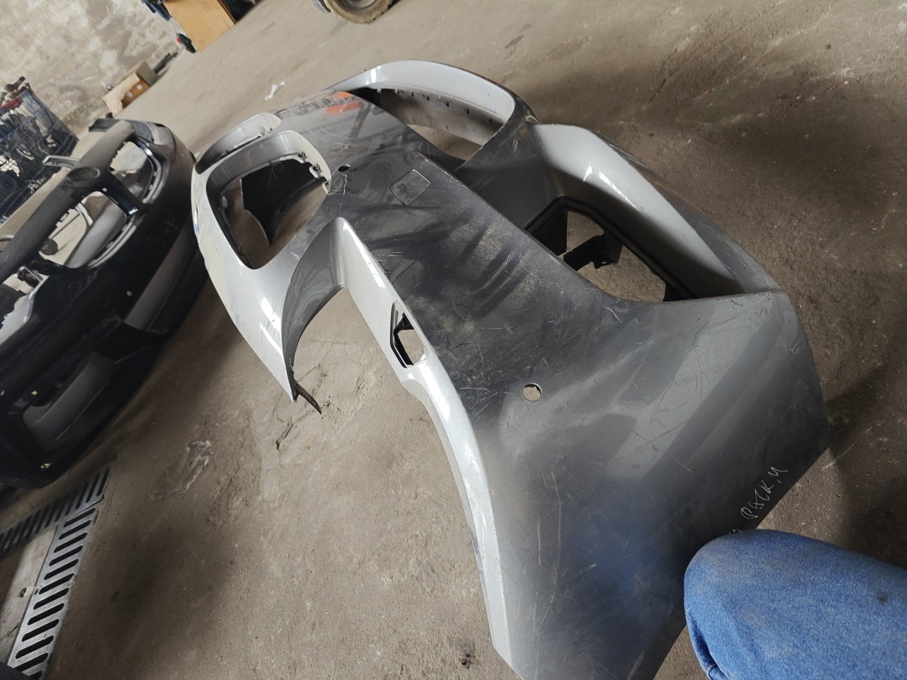 Parachoques Frente / Para Choques Frontal nu BMW 5 (F10) | 09 - 16 Imagem-15