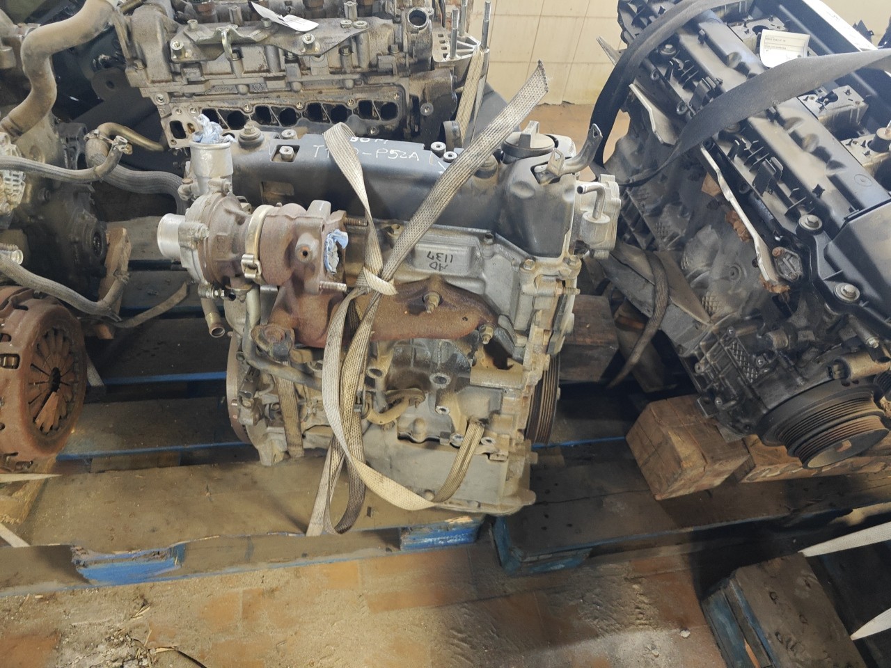 Motor com acessorios TOYOTA COROLLA três volumes (_E15_) | 06 - 