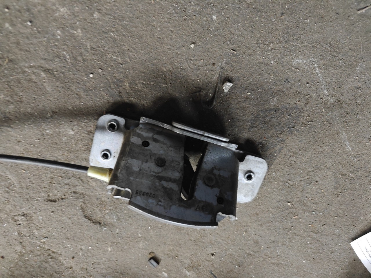 Trinco da Porta Tras Esquerda CHRYSLER VOYAGER / GRAND VOYAGER III (GS) | 95 - 01
