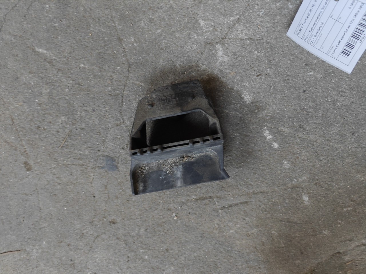 Taco / Suporte pequeno dos radiadores Direito BMW 5 Touring (E39) | 96 - 04