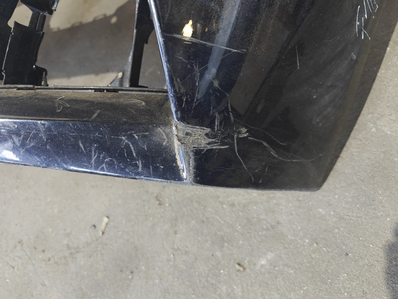 Parachoques Frente / Para Choques Frontal nu BMW 5 (F10) | 09 - 16 Imagem-2