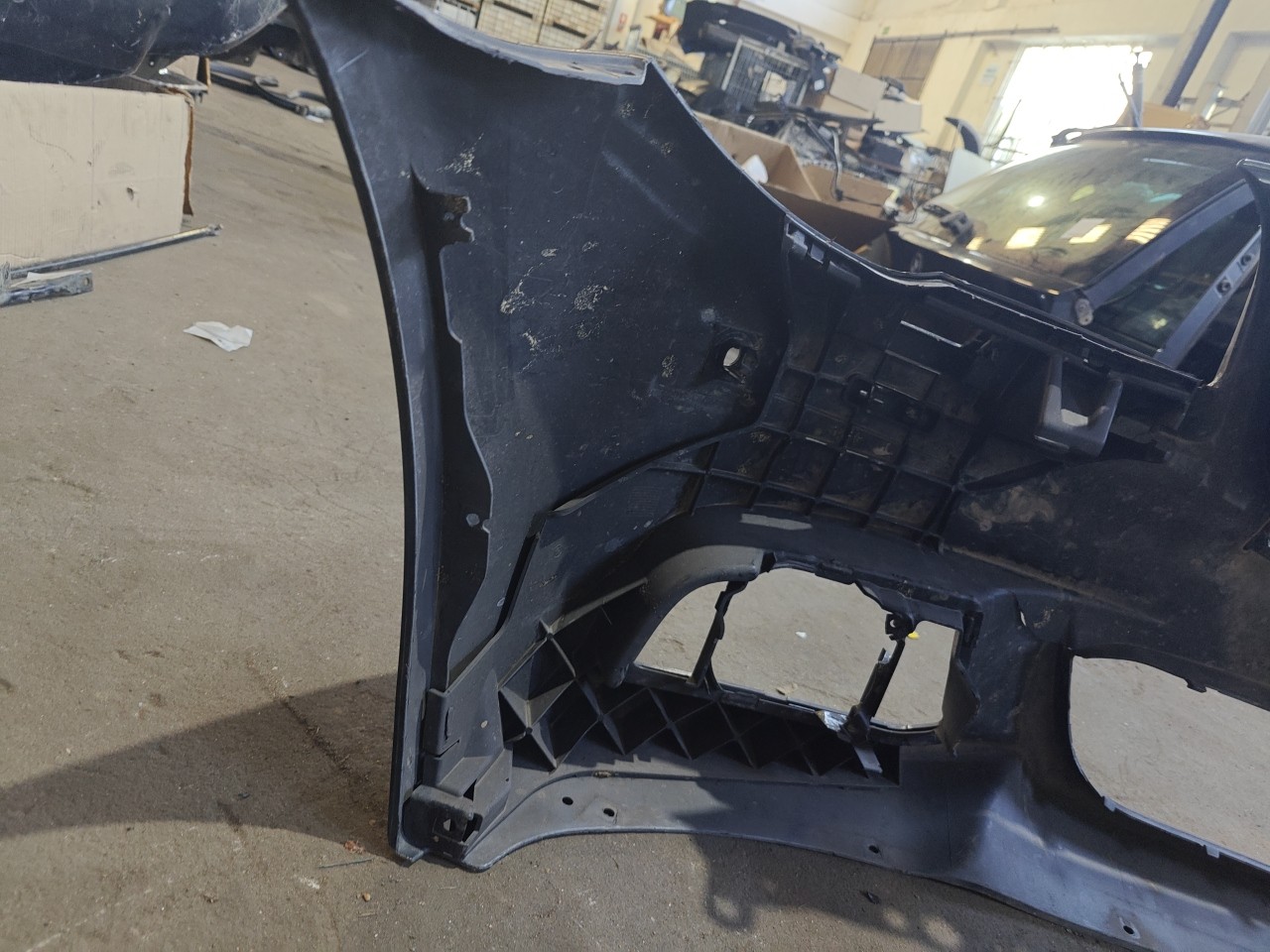 Parachoques Frente / Para Choques Frontal nu BMW 5 (F10) | 09 - 16 Imagem-15