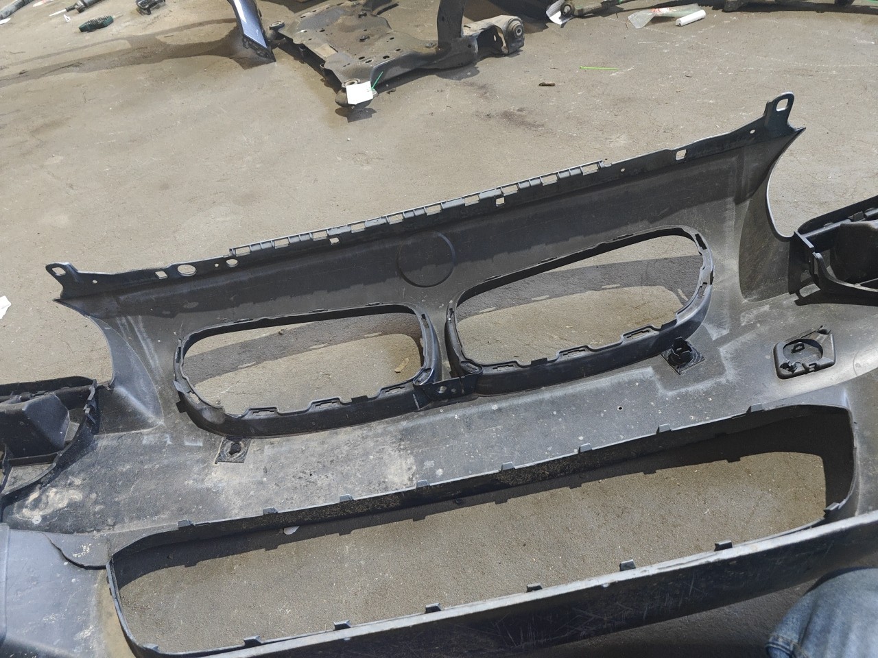 Parachoques Frente / Para Choques Frontal nu BMW 5 (F10) | 09 - 16 Imagem-21