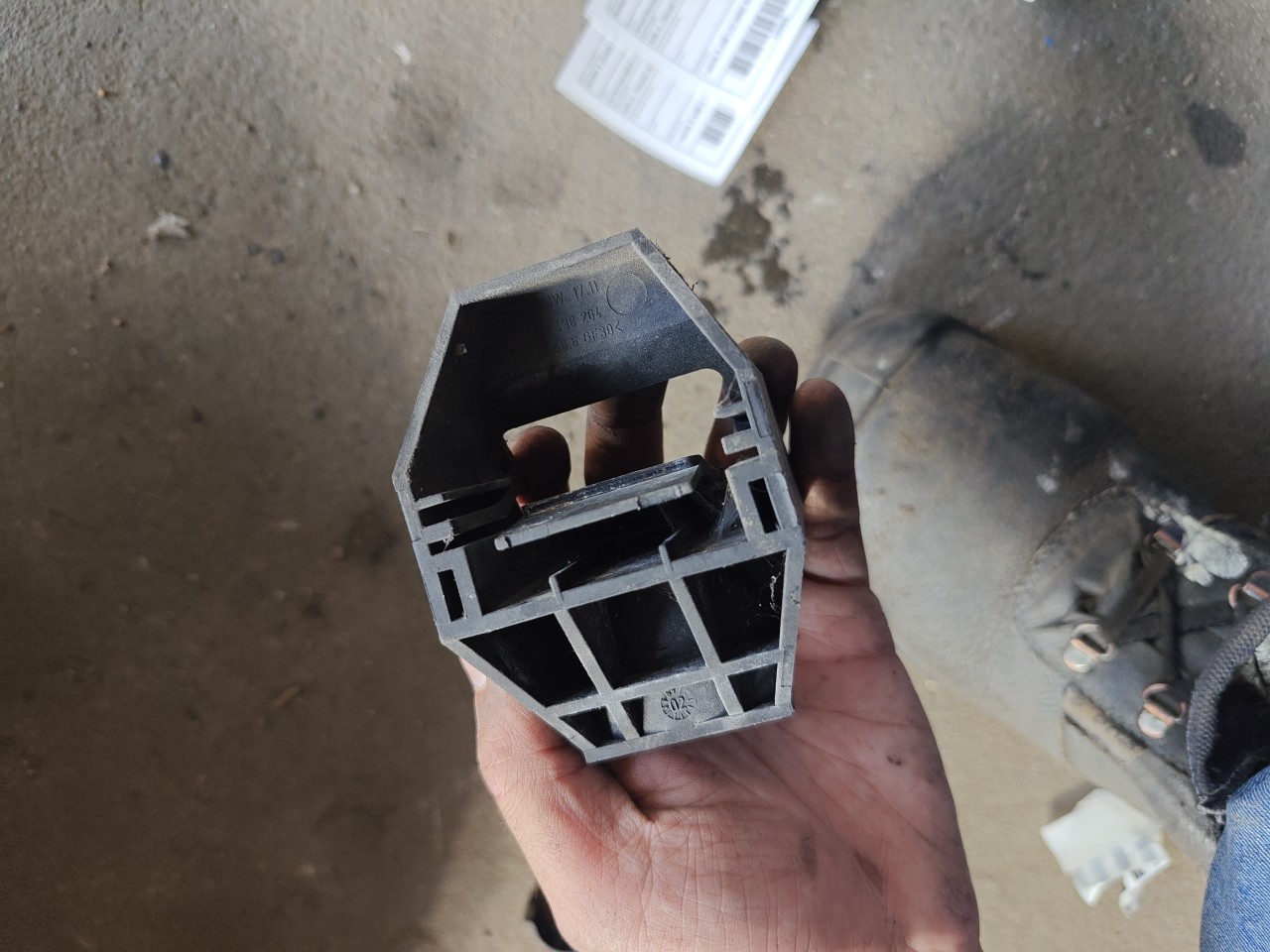 Taco / Suporte pequeno dos radiadores Direito BMW 3 (E46) | 97 - 05