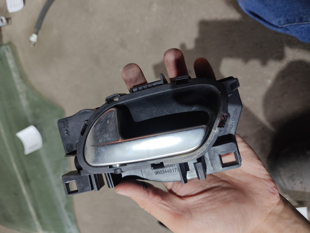 Puxador Interior Porta Frente Esquerda CITROEN C3 II (SC_) | 09 - 