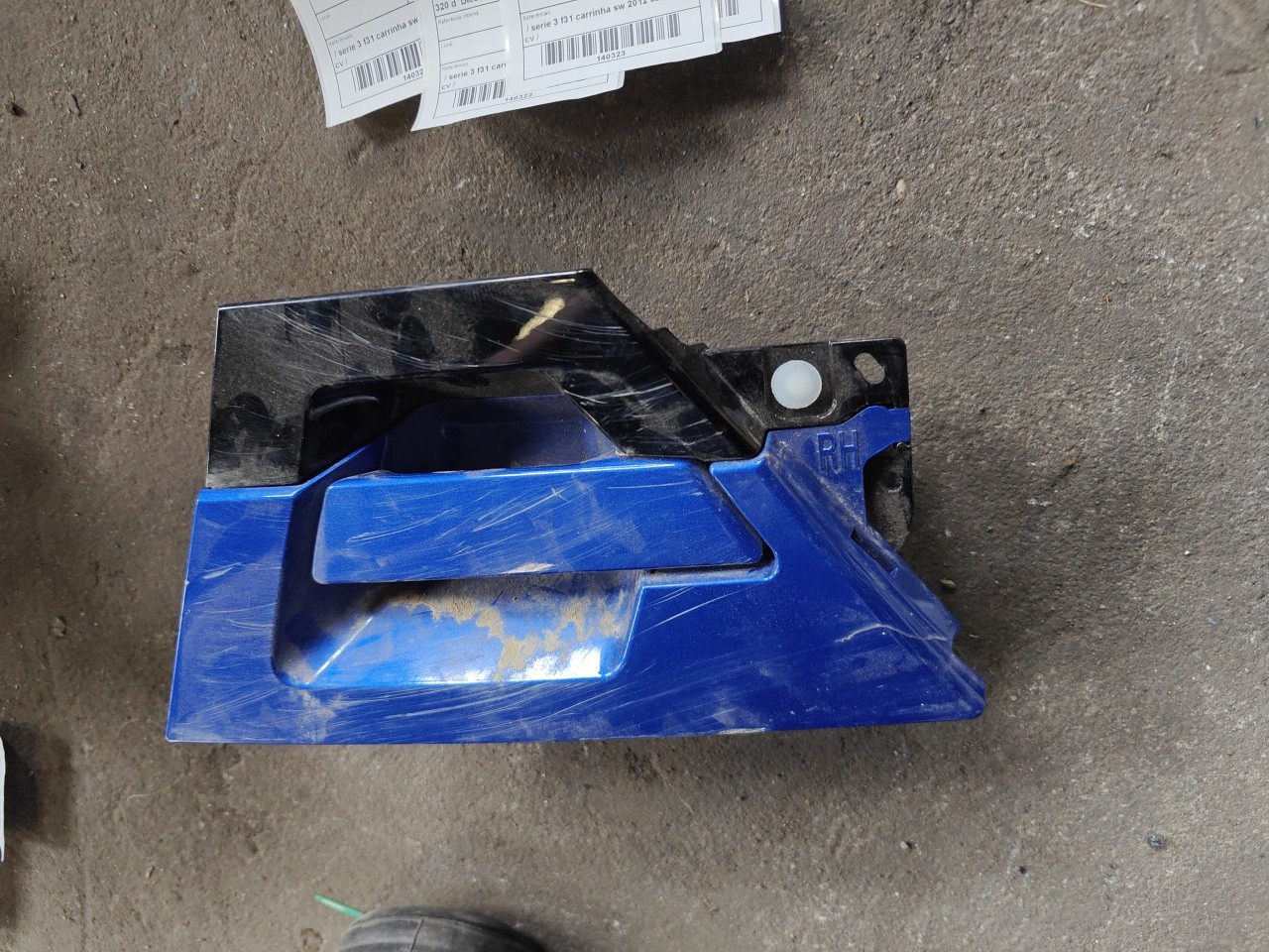 Puxador Exterior Porta Tras Direita TOYOTA C-HR (_X1_) | 16 -  Imagem-1