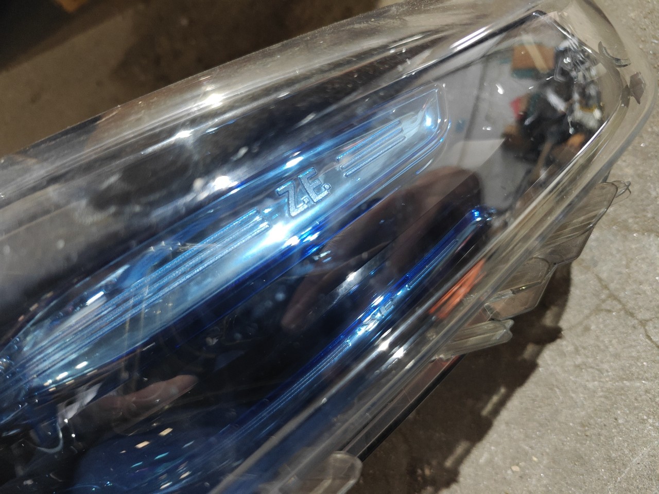 Farol Frente Direito / Otica Direita RENAULT ZOE (BFM_) | 12 -  Imagem-3