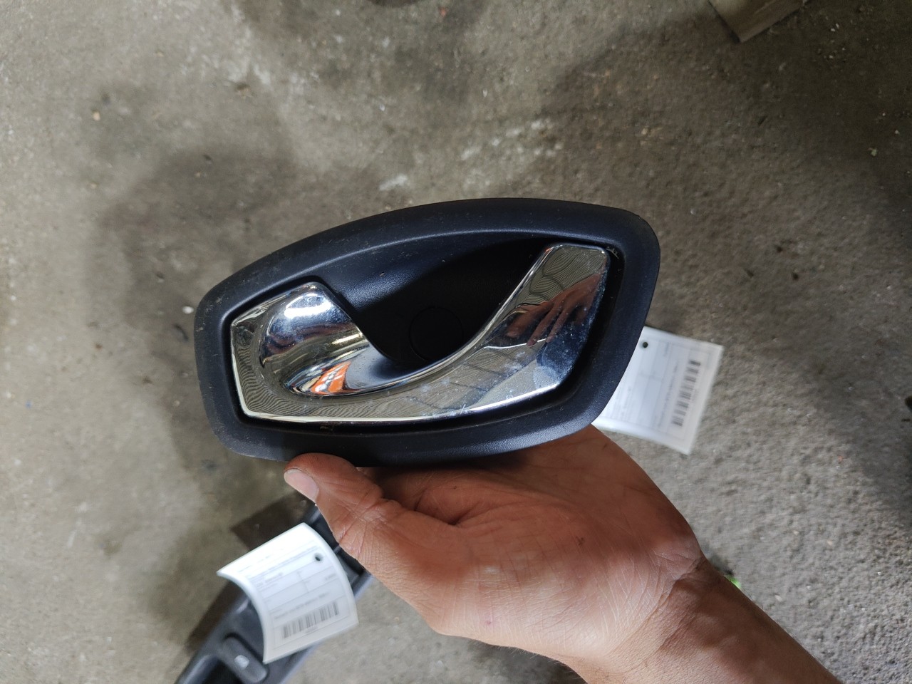 Puxador Interior Porta Frente Esquerda RENAULT ZOE (BFM_) | 12 - 