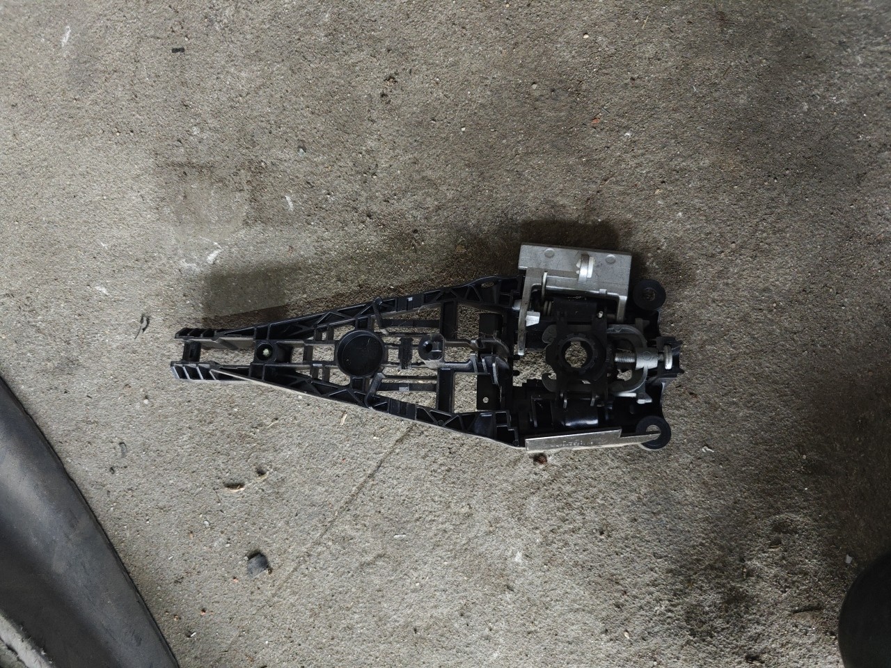 Suporte do Puxador Tras Direito OPEL ASTRA J Sports Tourer (P10) | 10 - 15