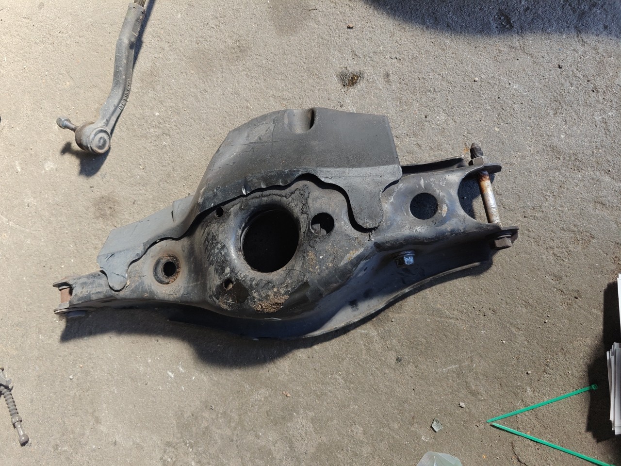 Braço de Suspensao Traseiro TOYOTA AURIS (_E18_) | 12 - 18
