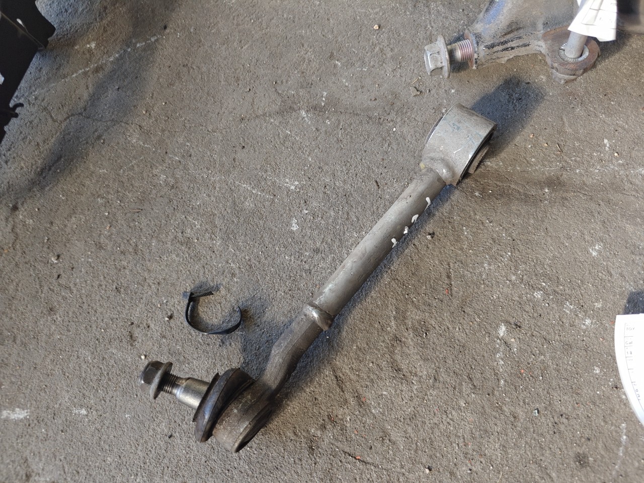 Braço de Suspensao Traseiro TOYOTA AURIS (_E18_) | 12 - 18