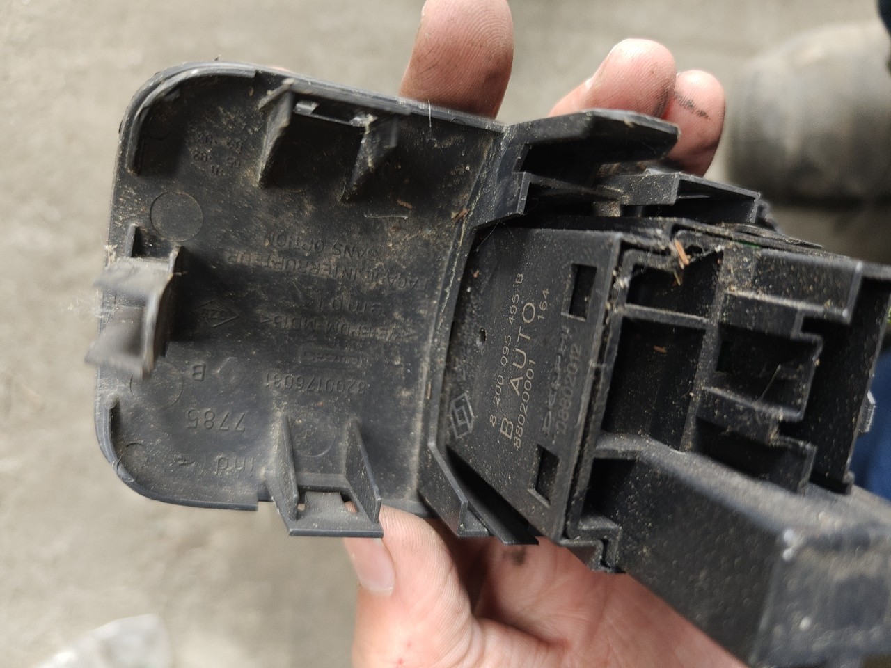 Interruptor Regulador Altura Farois botão RENAULT LAGUNA II Grandtour (KG0/1_) | 01 - 07 Imagem-3
