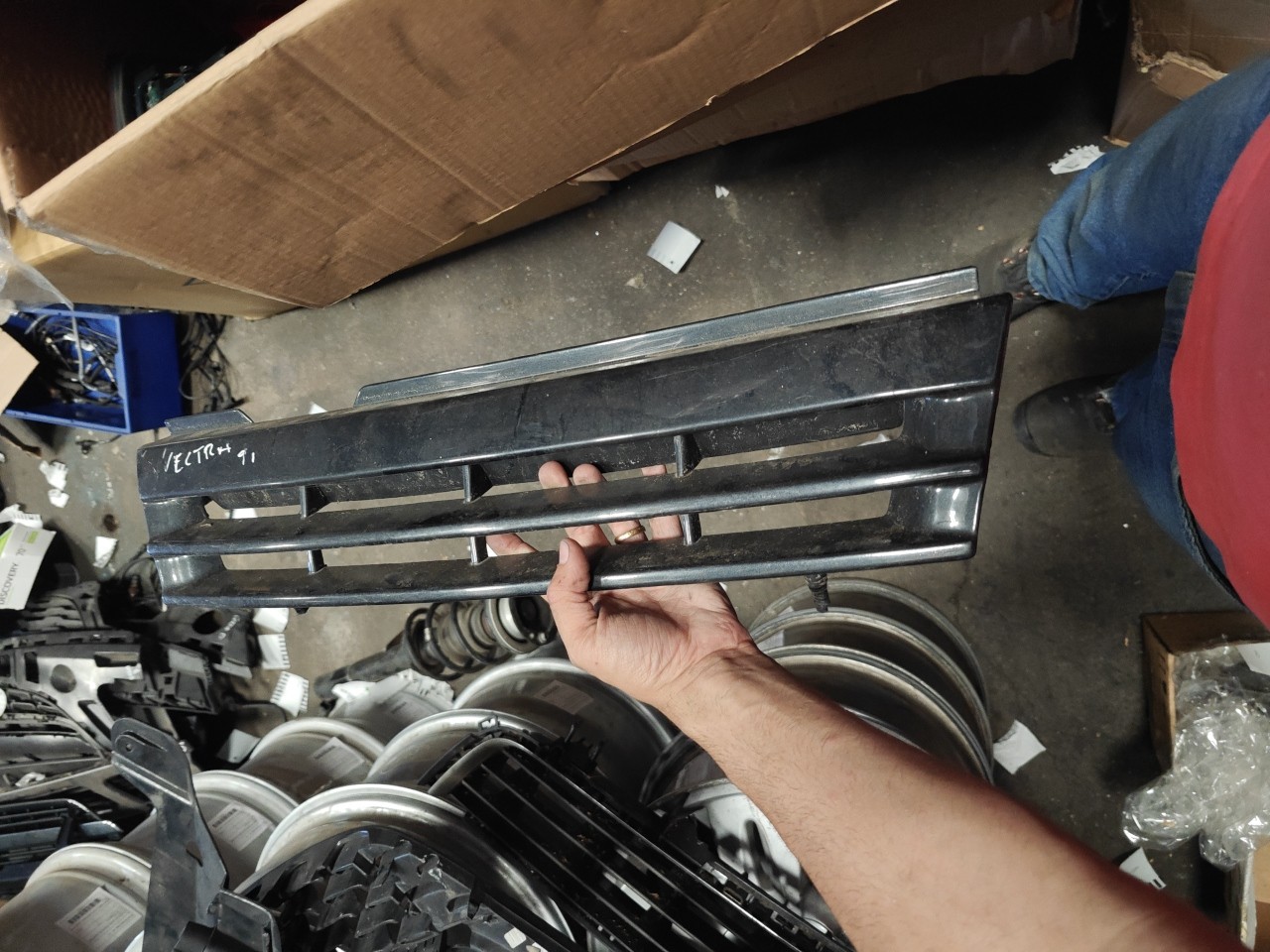 Grelha Frontal OPEL VECTRA A (J89) | 88 - 95
