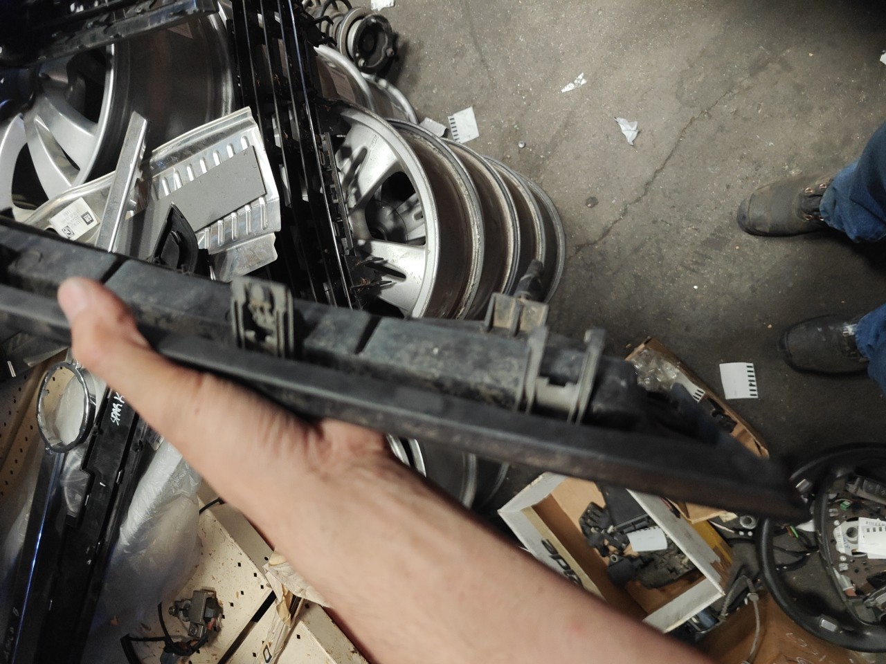 Grelha Frontal OPEL VECTRA A (J89) | 88 - 95 Imagem-6 Grelha Frontal OPEL VECTRA A (J89) | 88 - 95 Imagem-6