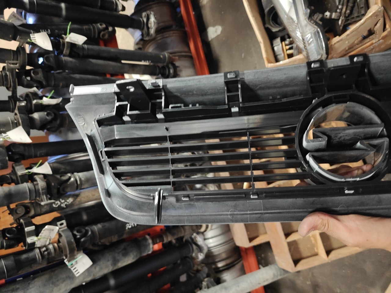 Grelha Frontal OPEL VECTRA A (J89) | 88 - 95 Imagem-7 Grelha Frontal OPEL VECTRA A (J89) | 88 - 95 Imagem-7