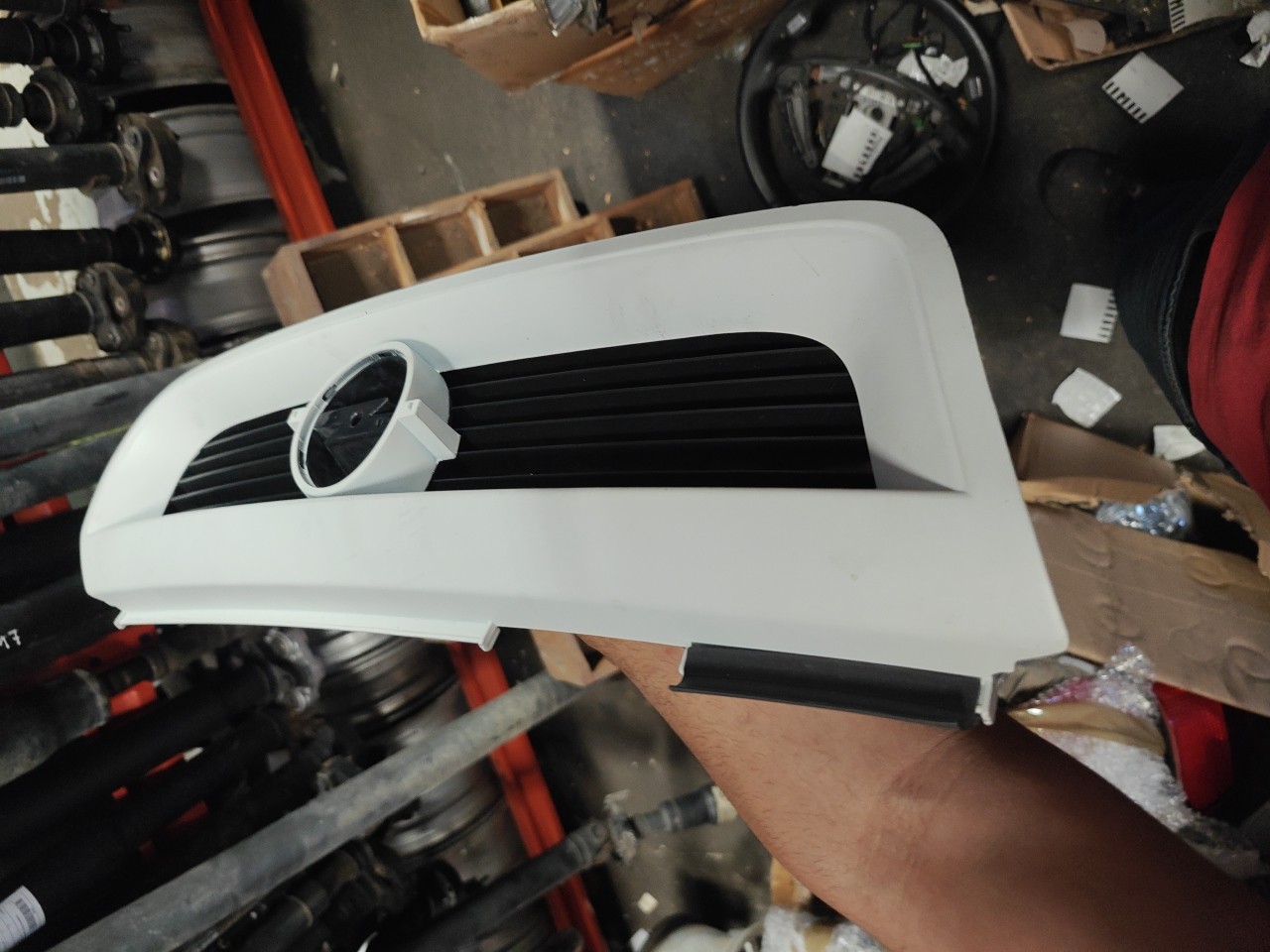 Grelha Frontal OPEL VECTRA A (J89) | 88 - 95 Imagem-9 Grelha Frontal OPEL VECTRA A (J89) | 88 - 95 Imagem-9