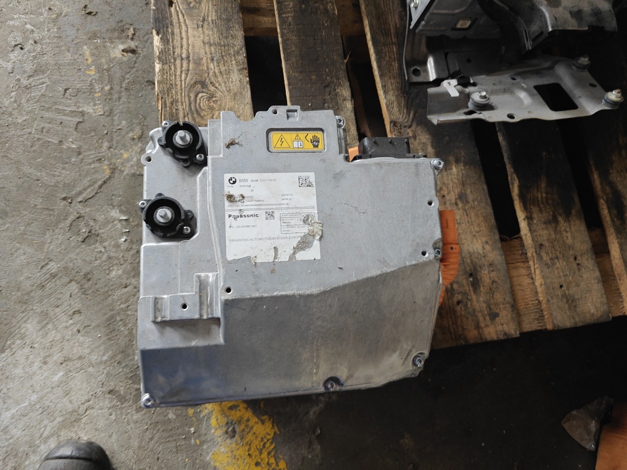 Distribuidor de Bateria BMW i3 (I01) | 13 - 