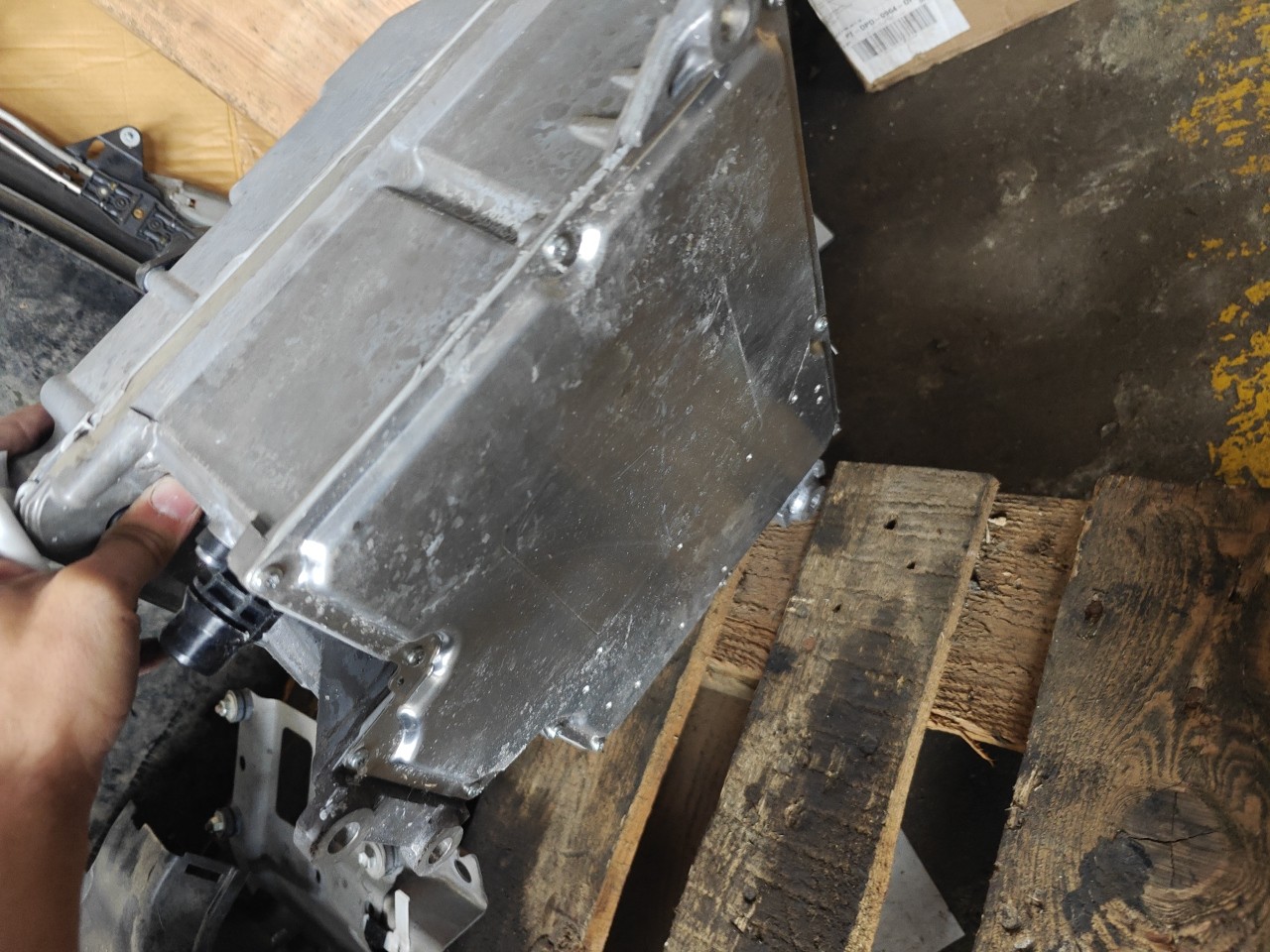 Distribuidor de Bateria BMW i3 (I01) | 13 -  Imagem-9 Distribuidor de Bateria BMW i3 (I01) | 13 -  Imagem-9